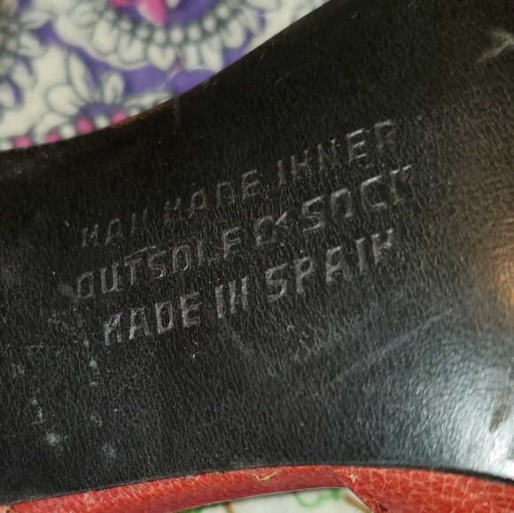 Size 7 leather peep-toe heels. Made in Spain. - Picture 3 of 4